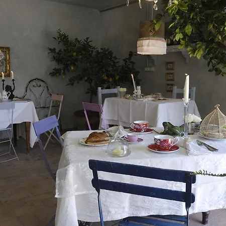 Oda ve Kahvaltı Ca'bevilacqua 3*